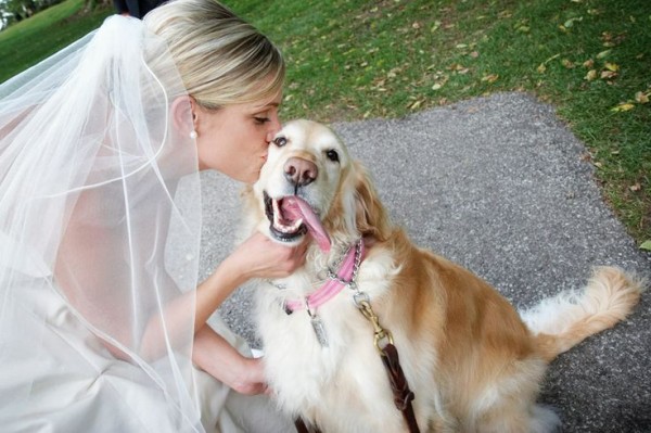 Bride-Puppy Smooch