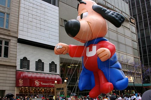 Underdog-cartoon-Macys-balloon