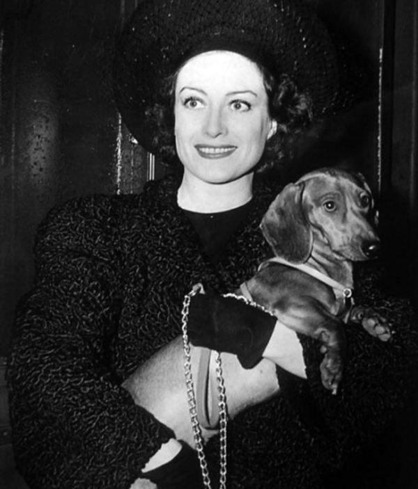 Joan-with-doggie-1940